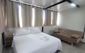 Apartamento 1 quarto ar condicionado e garagem